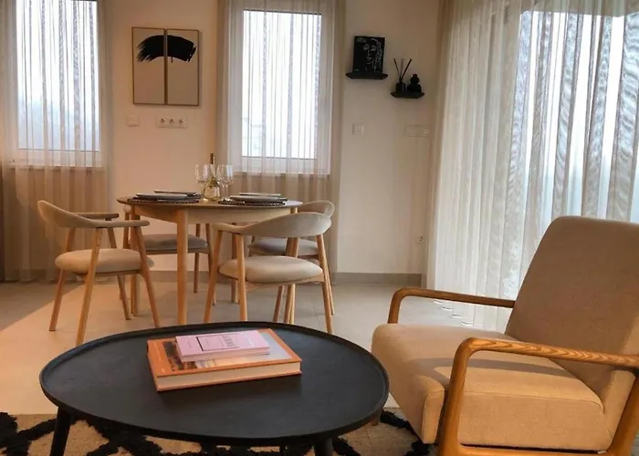 Helikon Apartamento *