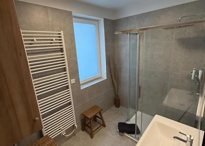 アパート Helikon ケストヘイ